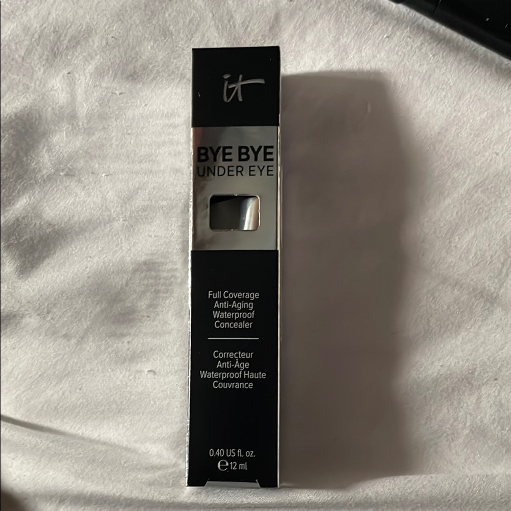 IT Cosmetics Bye Bye Under Eye Concealer